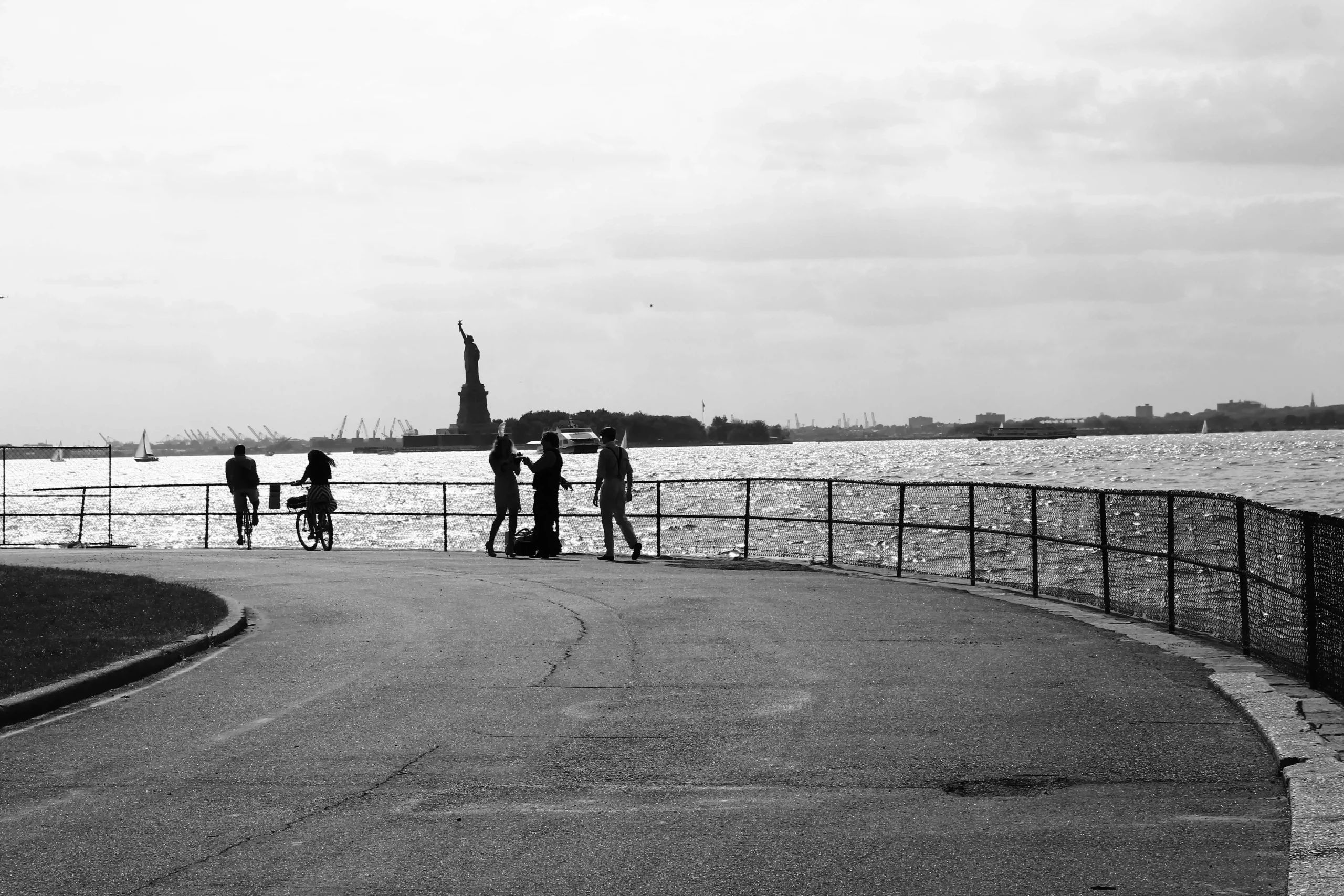old picture of Statue of Liberty