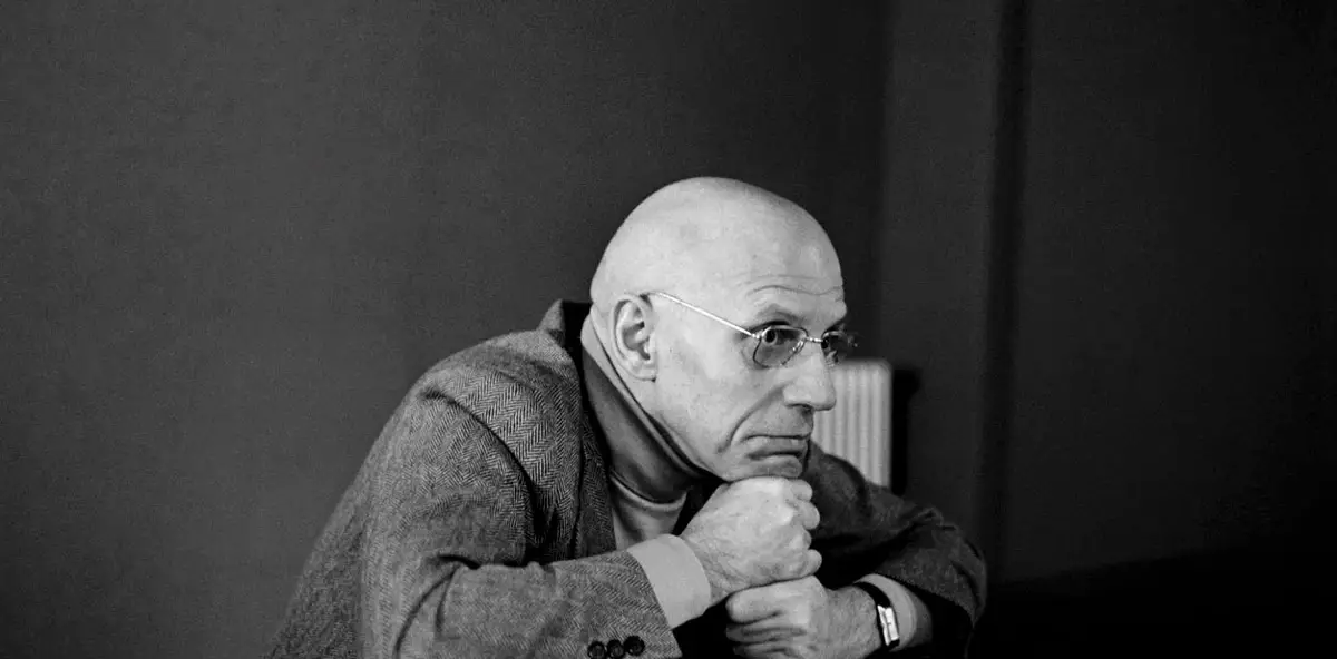 Foucault, thinking during a lecture, disocurse theory